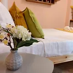 Laroka House Cosy Studio Universitate