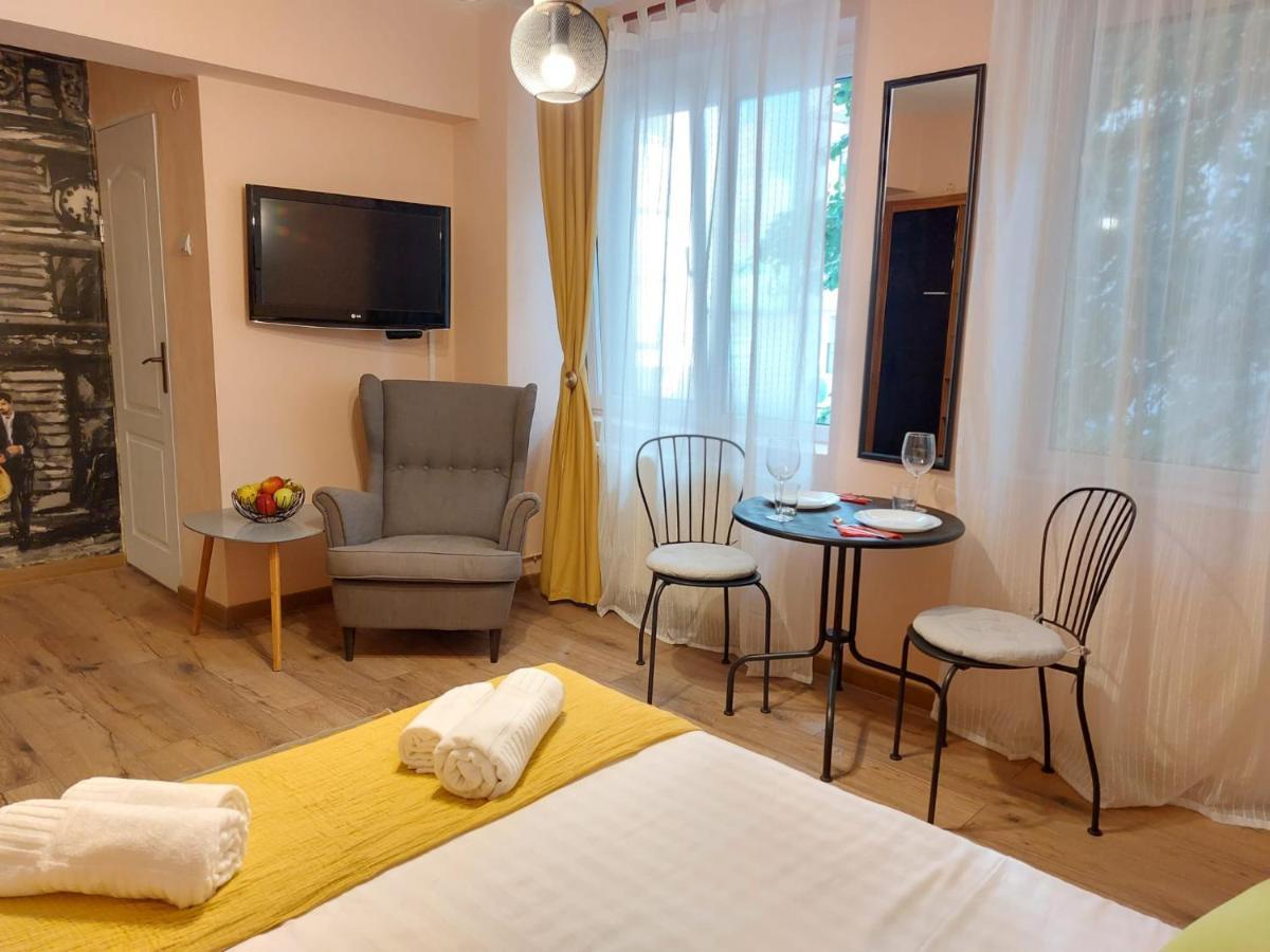 Appartamento Laroka House Cosy Universitate